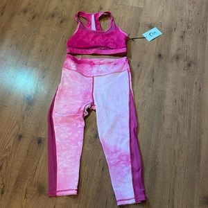 Zyia fuchsia Hendrix set… brand new.